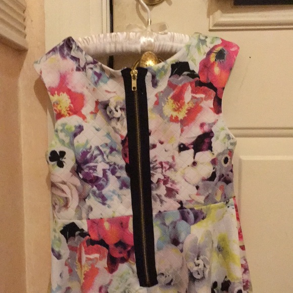 Children’s floral dress - Picture 5 of 5